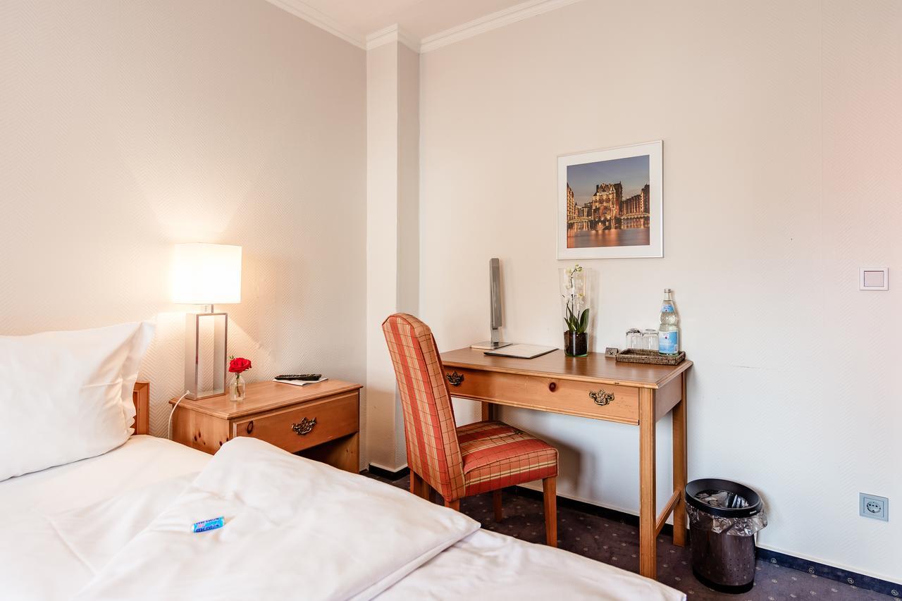 Budget By Zeppelin Hotel Hamburg Bagian luar foto
